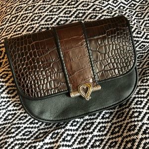 Brighton leather croc purse with heart clasp ❤️